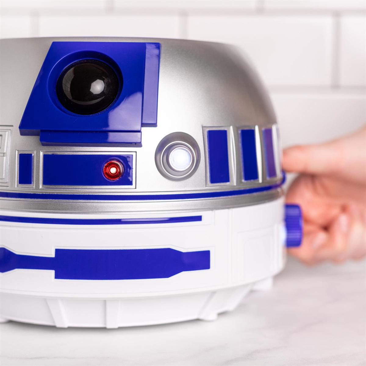 Uncanny Brands Star Wars R2-D2 Deluxe Toaster Lights Up w/ Sounds
