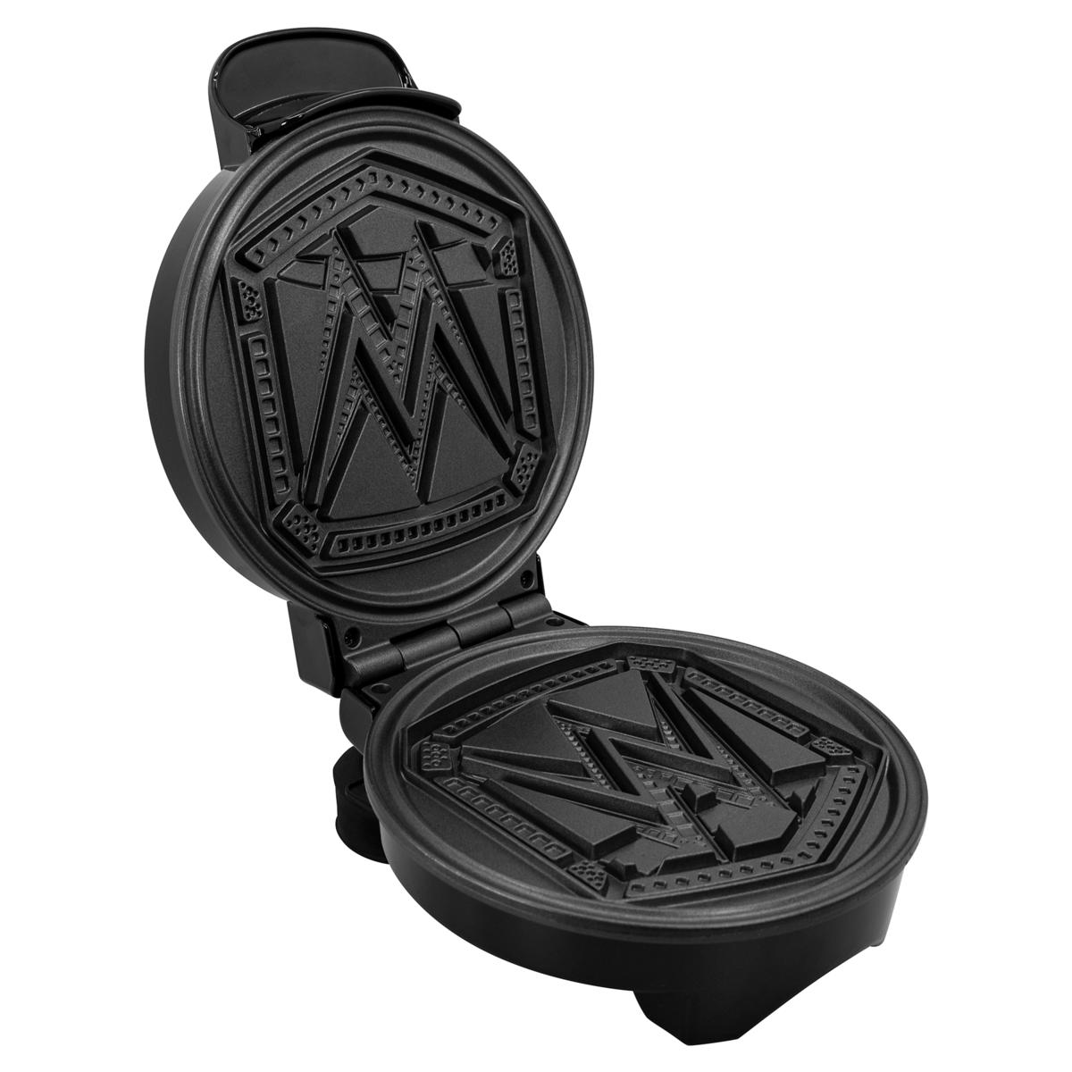 WWE CHAMPIONSHIP ワッフルメーカー WWE Championship Belt Round Waffle Maker @ SharperImage.com