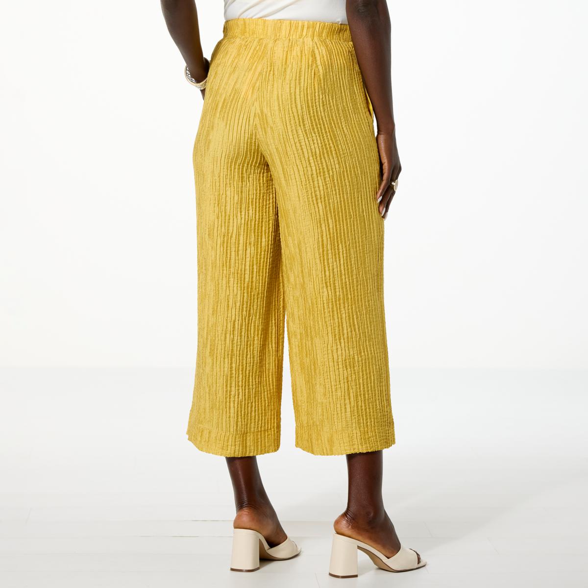 WynneCollection Crinkled Woven Wide-Leg Pull-On Cropped Pant