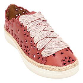 Aetrex® Charlotte Leather Casual Sneaker