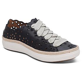Aetrex® Charlotte Leather Casual Sneaker