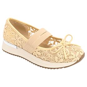 "As Is" Kenneth Cole Reaction Cameron Lace Mary Jane