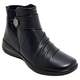 Clarks Collection Kaetlyn Sara Heritage Casual Ankle Boot