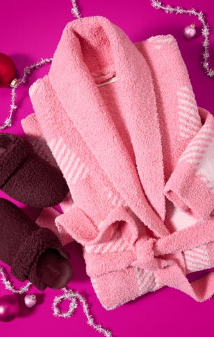 Cozy fashion gifts